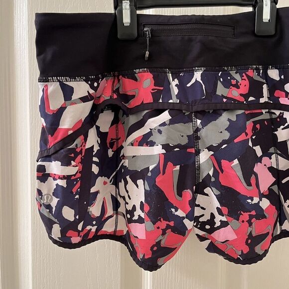 Lululemon Speed Shorts Camo Pop Bumble Berry 2.5" Inseam Women's Size 6 - Picture 9 of 14